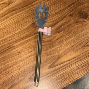 5/$5 Gray Pasta Server